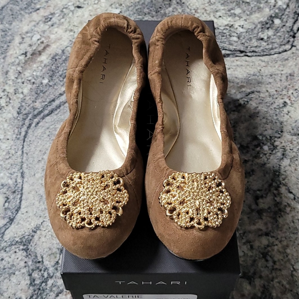 Tahari Valerie Ballet Flats, sz 8.5 NWTs